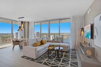 Building Photo - 4010 S Ocean Dr