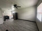 Foto principal - 136 Brunson Ave