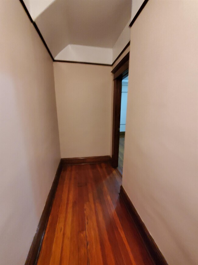 Foto del edificio - 387 Ave E