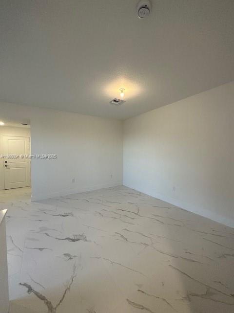 Foto del edificio - 2490 SE 23rd Terrace
