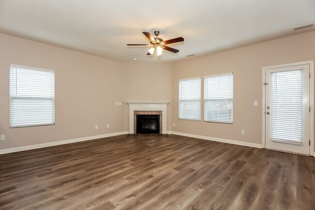 Foto del edificio - 4316 Houldsworth Dr