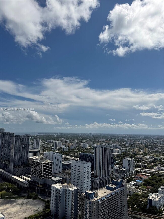 Foto del edificio - 20 NE 11th St