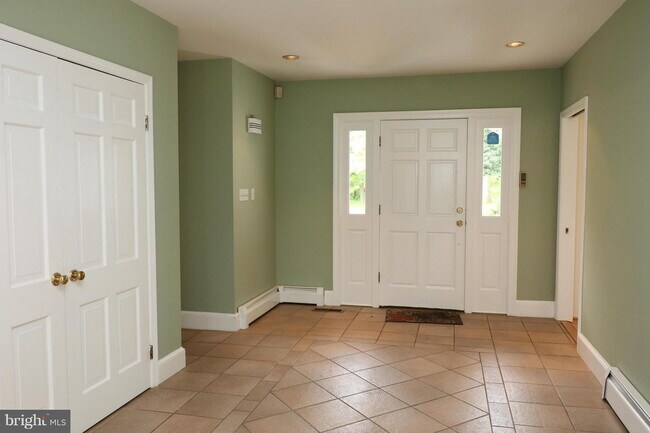 Building Photo - Secluded Country Retreat with Picturesque ...