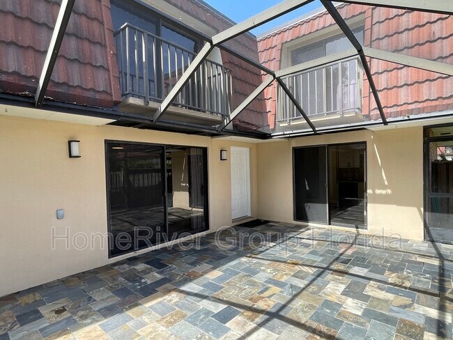 Building Photo - 2616 10th Ct