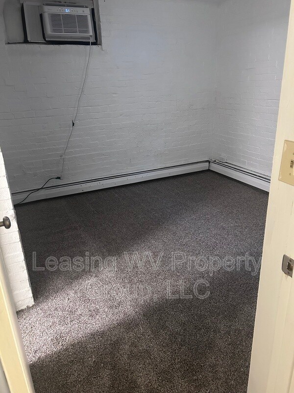 Building Photo - 1208 Kanawha Terrace