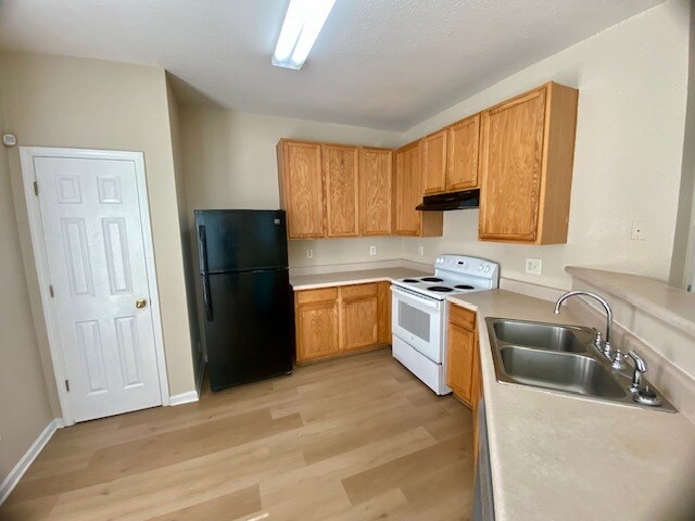 Foto del edificio - 280 Brookview Dr