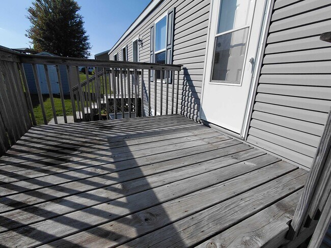 Foto del edificio - 2211 Mockingbird Pl NW