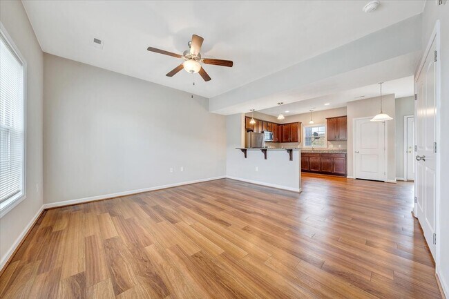 Foto del edificio - New River Townhomes