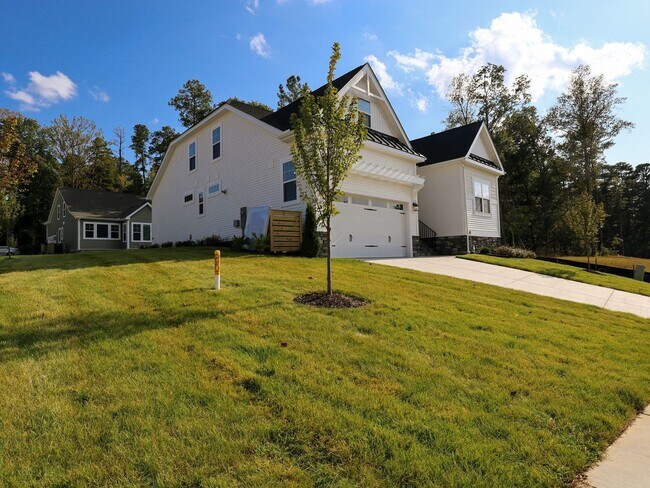 Foto del edificio - Luxury New Build in RounTrey – 4 Bed, 3 Ba...