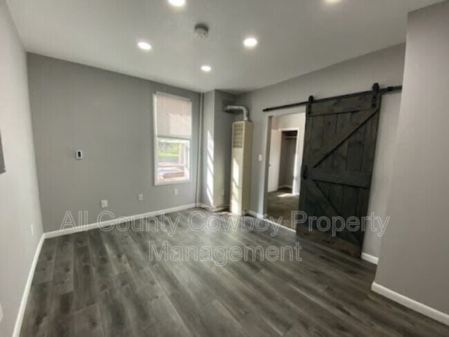 Foto del edificio - 719 S 6th St