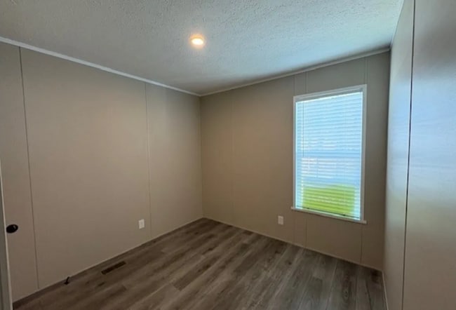 Foto del edificio - 423 Dubois Dr