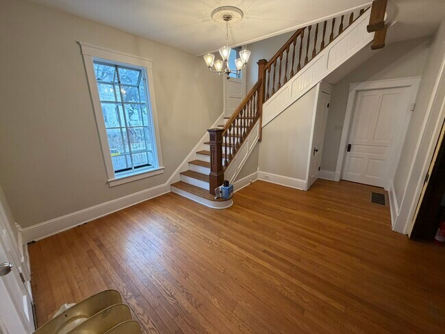 Foto del edificio - 2320 Rock Spring Rd