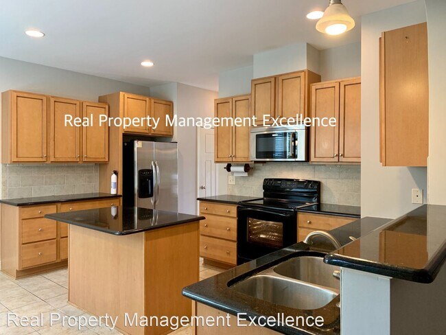 Building Photo - 4 br, 2.5 bath House - 86 Crest Circle