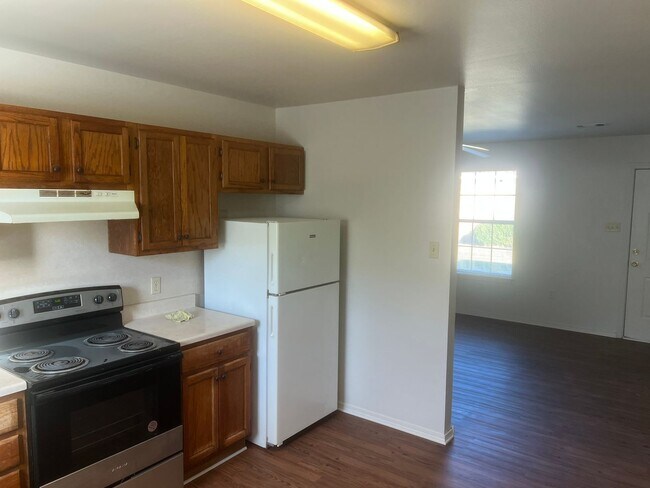 Foto del edificio - 350 S Davis St