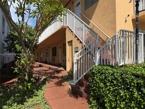 Building Photo - 7720 Harding Ave