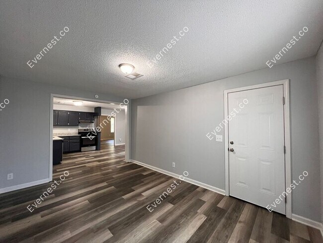 Building Photo - 1349 Haywood Dr