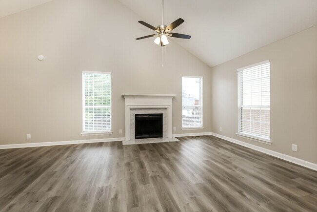 Building Photo - 1216 Danbury Ct