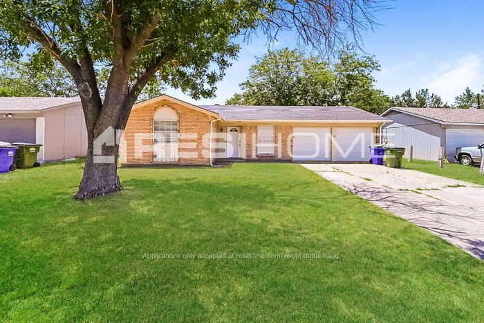 Primary Photo - 14210 Osage Drive