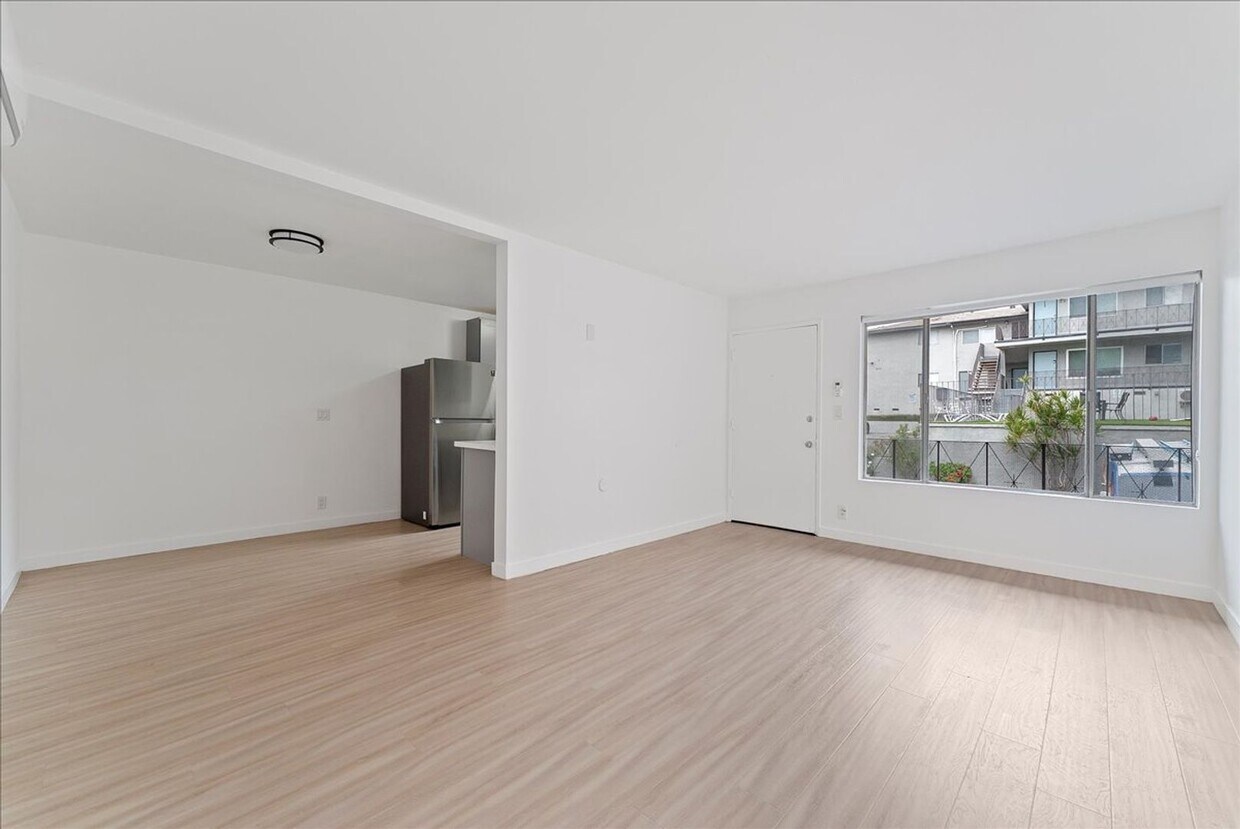 Primary Photo - 376 N Ave 57