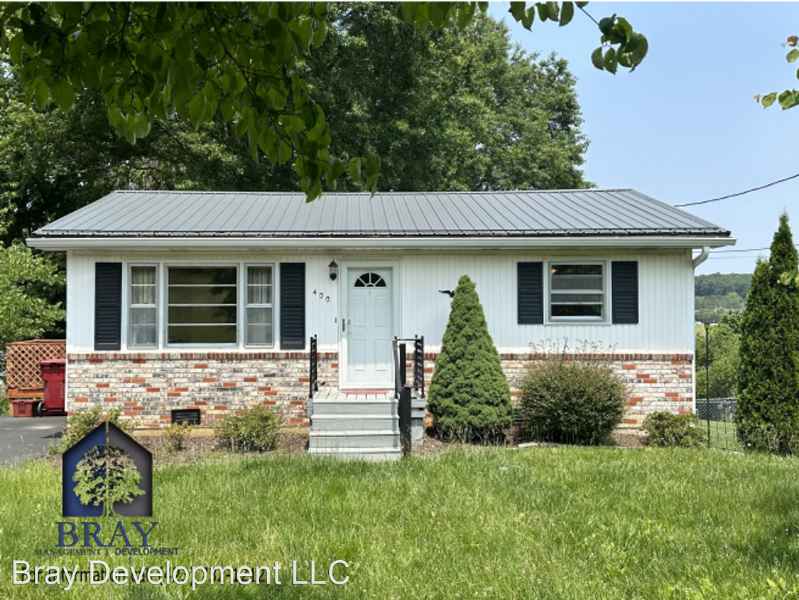 2 br, 1 bath House 400 Chapman St House Rental in Johnson City, TN