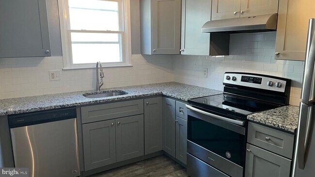 Foto del edificio - 1024 Fox Chase Rd
