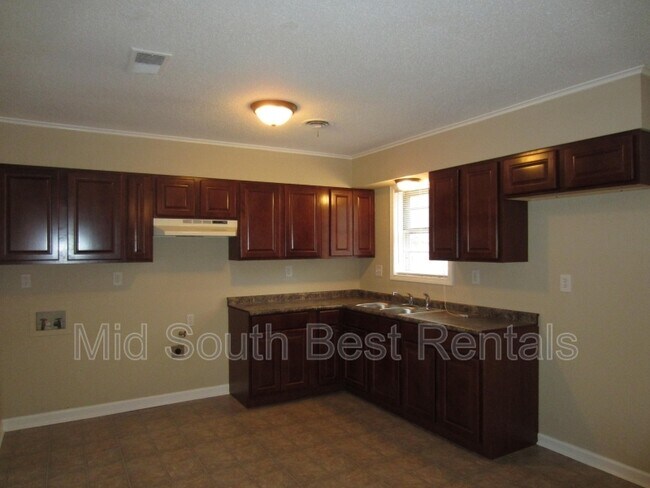 Foto del edificio - 4372 Kerwin Dr