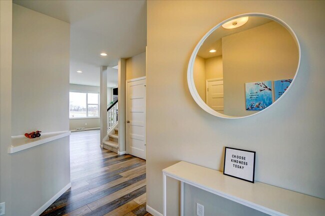 Foto del edificio - 601 Tawny Elm Pkwy