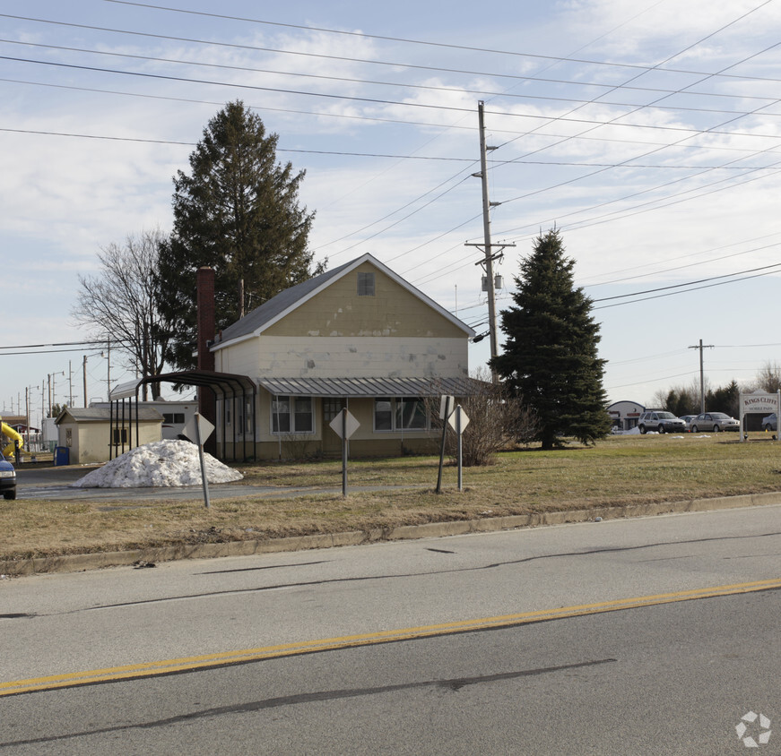 Building Photo - Kings Cliff Mobile Homes