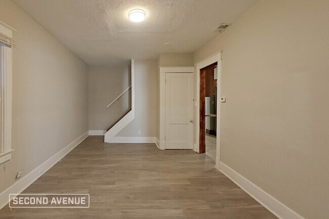 Foto del edificio - 1826 Greenwood Ave