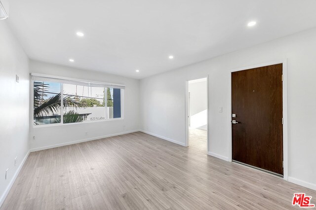 Building Photo - 1837 N La Brea Ave