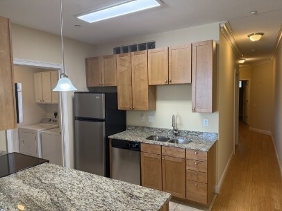 Foto del edificio - 6414 Wise Ave
