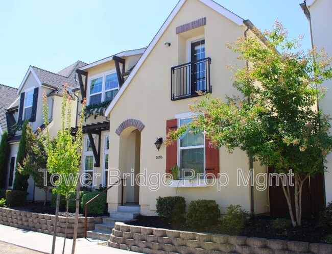 Foto del edificio - 1096 Provence Village Dr