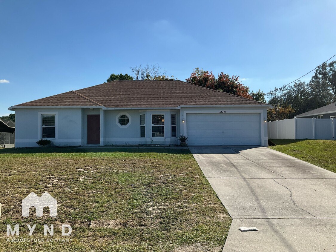 Foto principal - 12244 Pine Bluff St