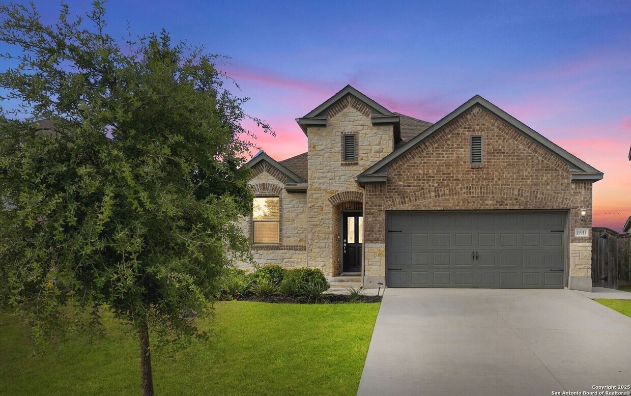 Primary Photo - 3 Bedroom/2 Bath Stillwater Ranch Subdivis...
