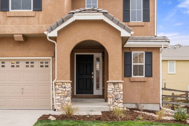 Foto del edificio - 815 Fire Rock Pl