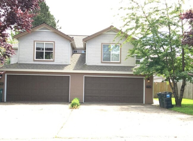 Foto del edificio - Updated 3 Bedroom Home Near Barkley Village