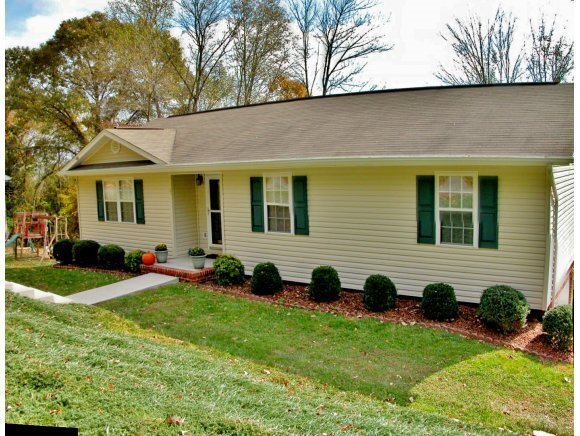 Building Photo - 3 Bedroom / 2.5 Bath Home ? Kingsport, TN