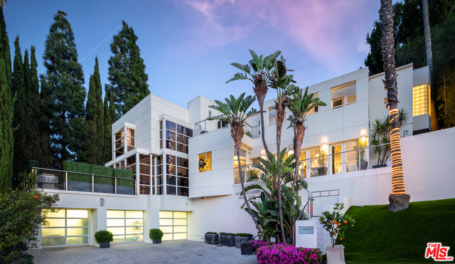 Primary Photo - 14200 Mulholland Dr