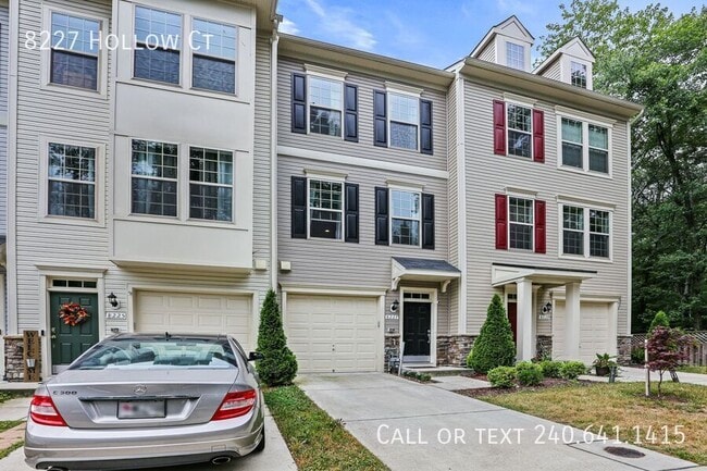 Foto del edificio - 8227 Hollow Ct