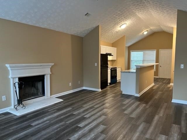 Foto del edificio - 5200 Alexander St