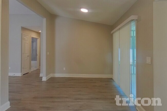 Foto del edificio - 1379 High Plains Dr W