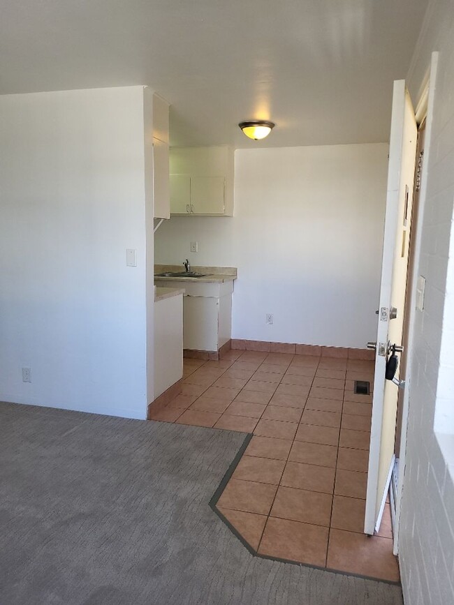 Foto del edificio - Affordable Midtown Reno Apartment Complex