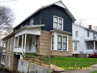 Primary Photo - 628 E Sixth St