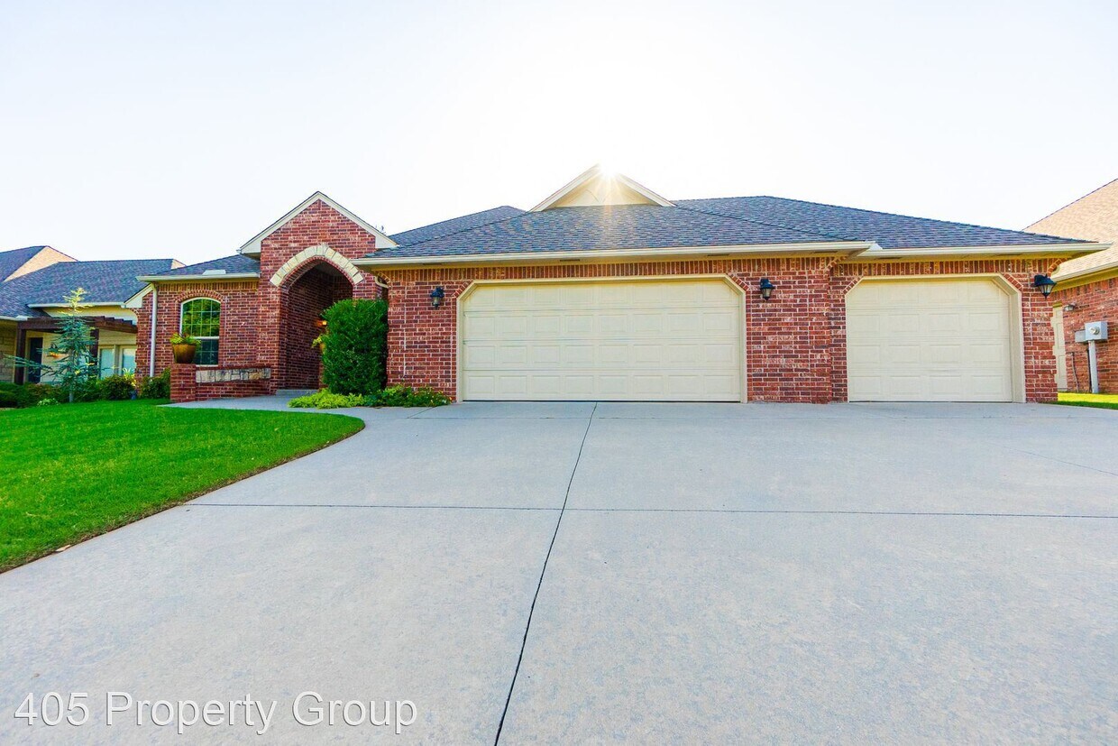 Foto principal - 4 br, 2 bath House - 2912 Tara Lane