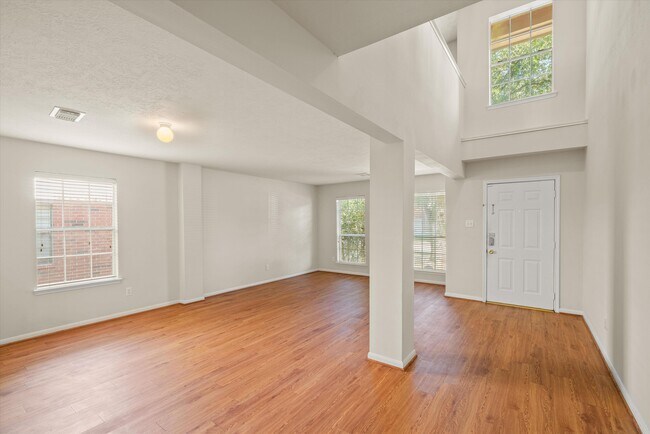 Building Photo - 16110 Williwaw Dr