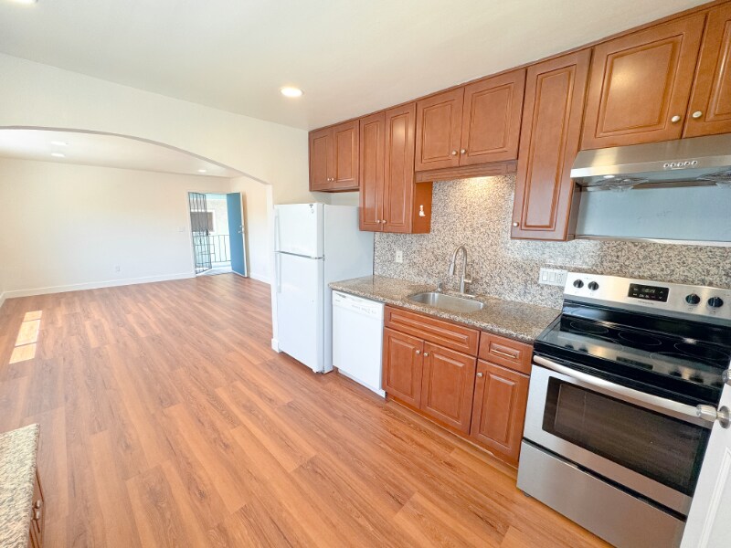 Foto principal - 4802 Daisy St