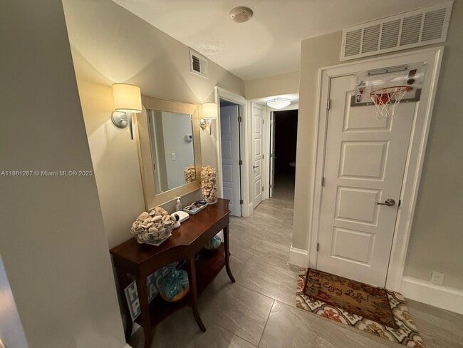 Building Photo - 4020 Galt Ocean Dr