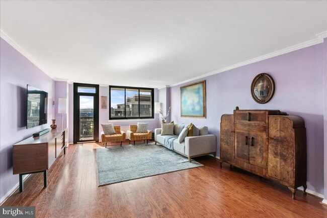 Building Photo - 801 N Pitt St