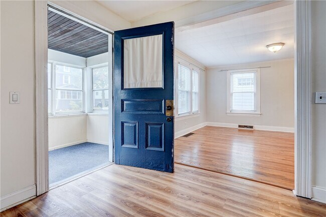 Building Photo - 151 Hampden Rd