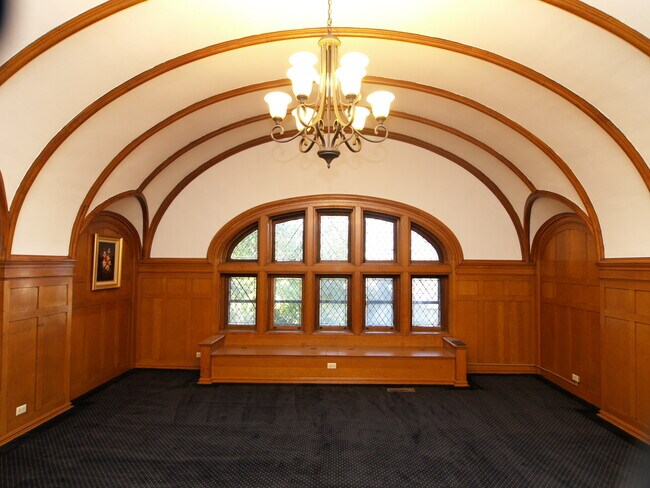 Sala de estar - 390 Linwood Ave